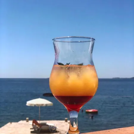 Lavanda Mobile Homes & 4* Orebić