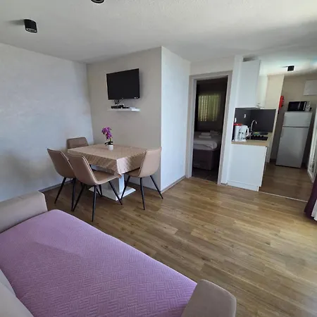 Lavanda Mobile Homes &