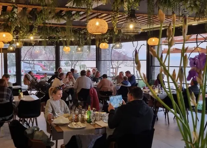 Lavanda Mobile Homes & 4*