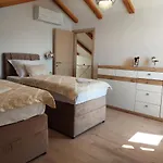 Vakantiepark Lavanda Mobile Homes & Orebić