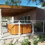 Lavanda Mobile Homes & Orebić
