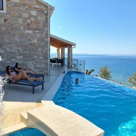 Lavanda Mobile Homes & Orebić