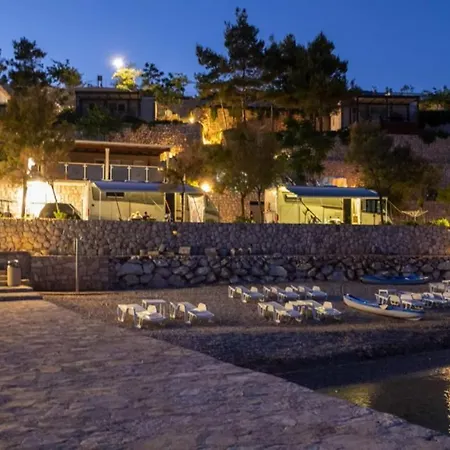 Park za odmor Lavanda Mobile Homes & Orebic