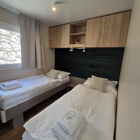 Lavanda Mobile Homes & Park za odmor 4*
