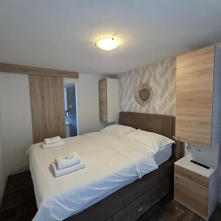 Lavanda Mobile Homes & 4*