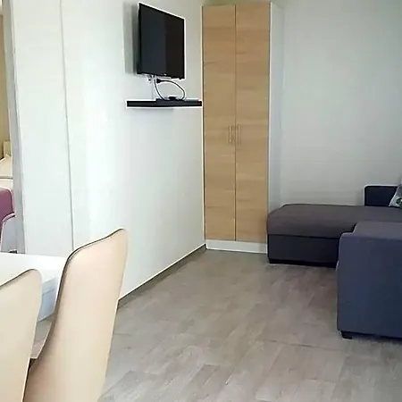 Parque de vacaciones Lavanda Mobile Homes & 4*