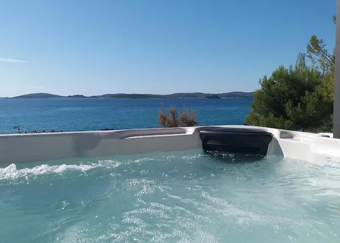 Lavanda Mobile Homes & Orebić