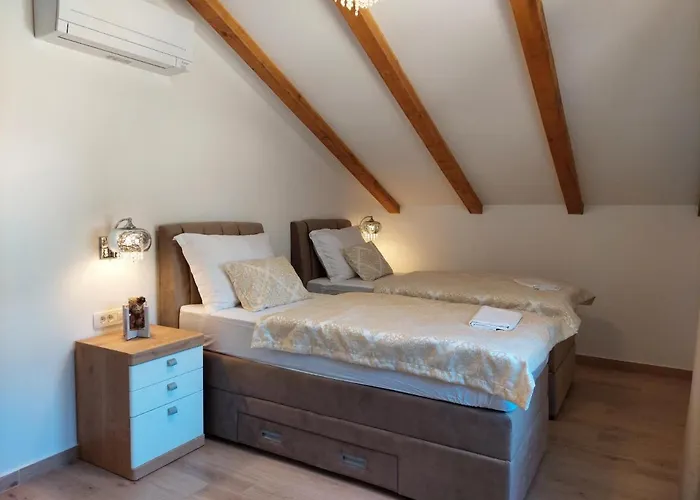 Vakantiepark Lavanda Mobile Homes & 4*